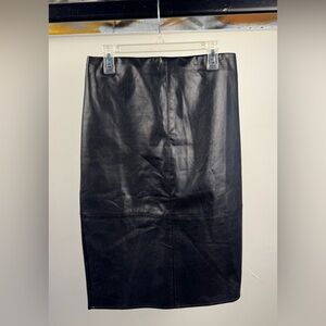 Lulus Black Faux Leather Pencil Skirt – Size S
